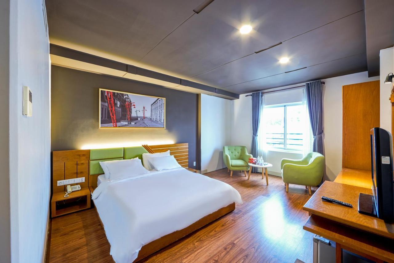 The Noble Swan Hotel Saigon โฮจิมินห์ซิตี้ ภายนอก รูปภาพ