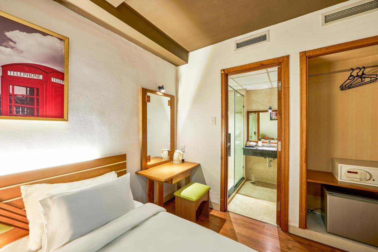 The Noble Swan Hotel Saigon โฮจิมินห์ซิตี้ ภายนอก รูปภาพ